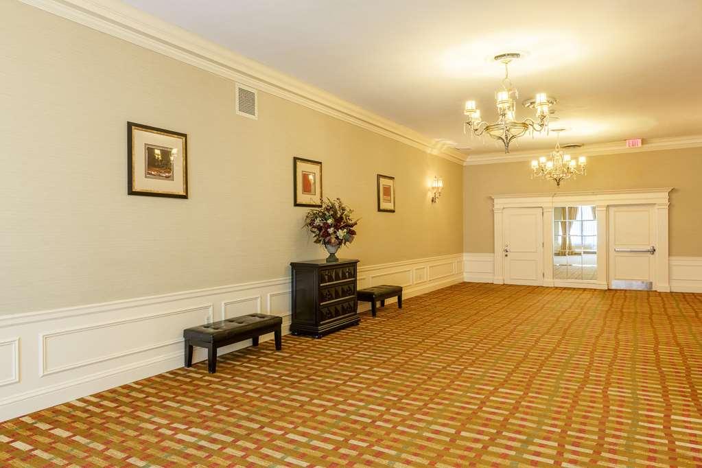 Sleepy Hollow Hotel